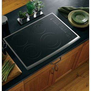 GE Profile 30 Built-In CleanDesign Electric Cooktop|PP950SMSS