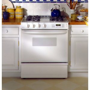 GE Profile 30 Slide-In Gas Range|JGSP44CEYCC